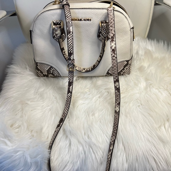 Top Handle Bag - Picture 14 of 15